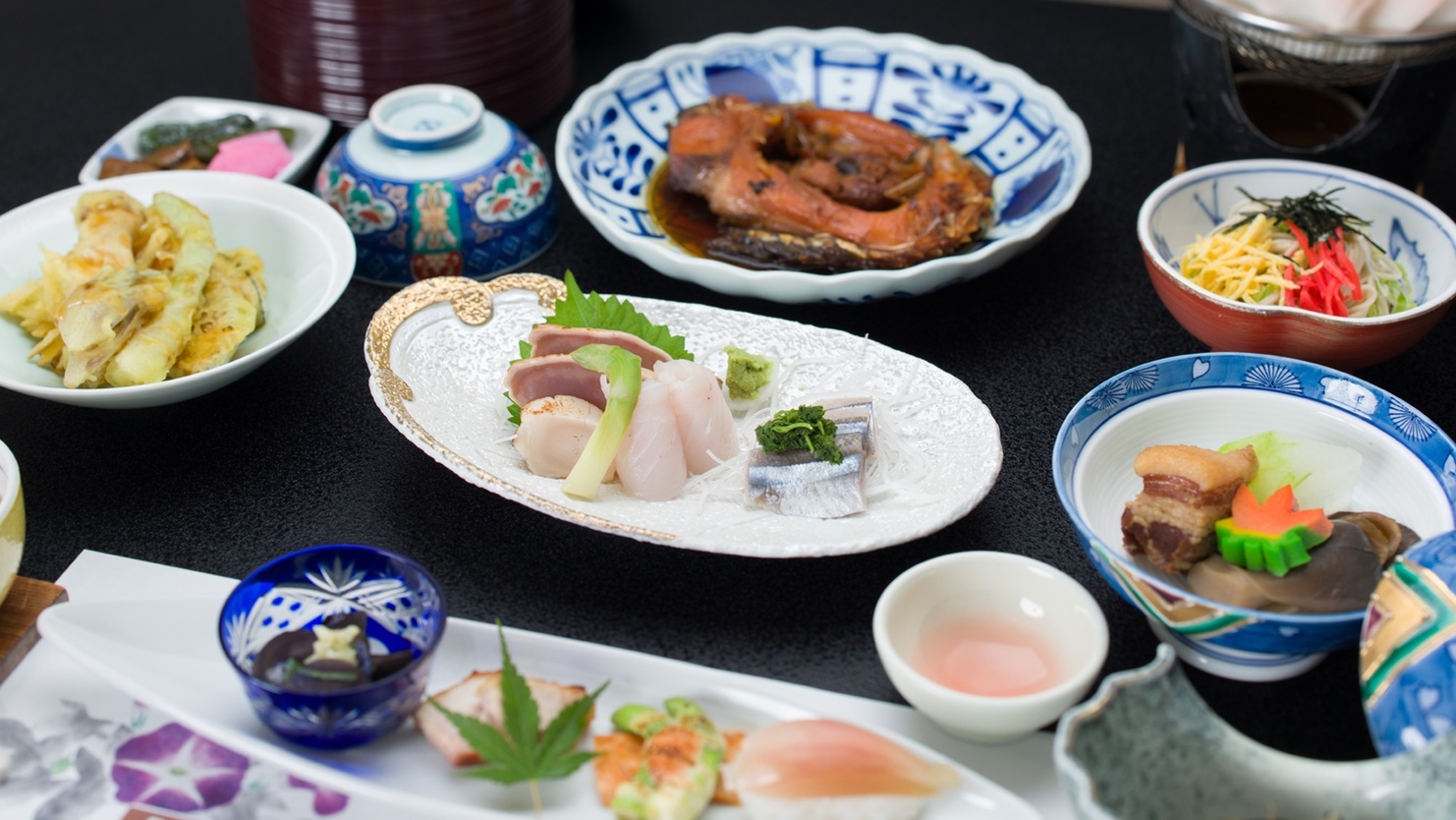 【夕食付・現地現金決済プラン】人気の麦飯と鯉の旨煮を堪能！朝食が無いから早朝出発にも！