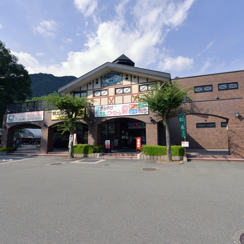 *最寄の菅の台バスセンター/当館より徒歩5分！駒ヶ根ロープウェイのきっぷ売り場もこちらにござます。