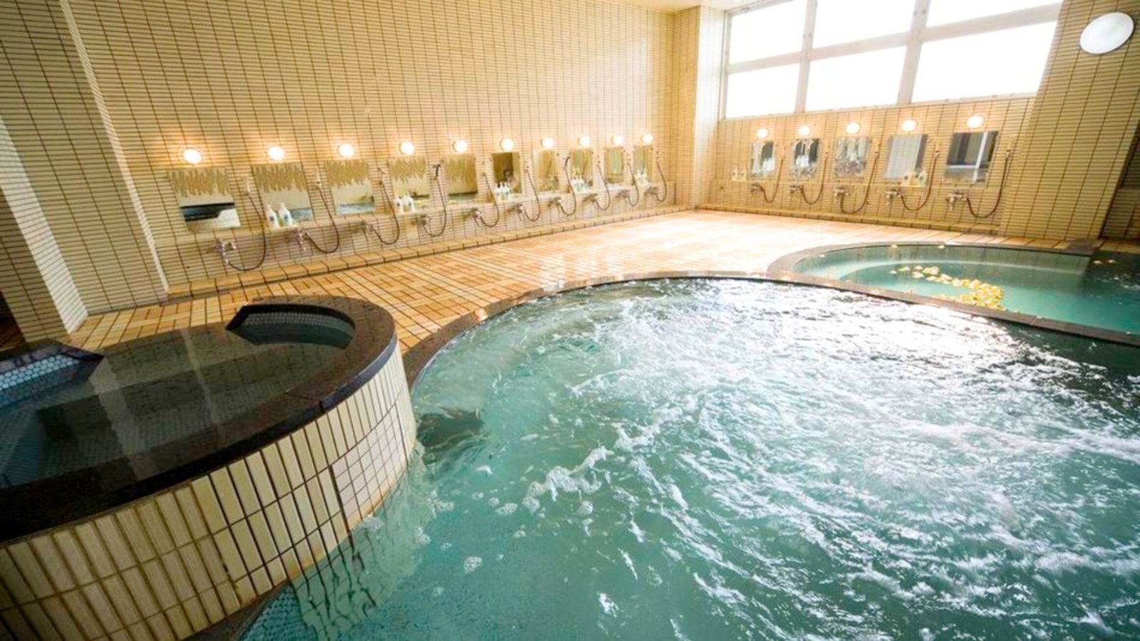 【素泊まり】駐車場無料＆小松ICすぐ｜源泉かけ流しの貸切風呂・大浴場・サウナで癒しのととのいステイ♪