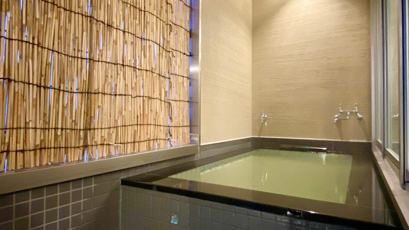 サウナ・露天風呂付貸切風呂 加賀平野