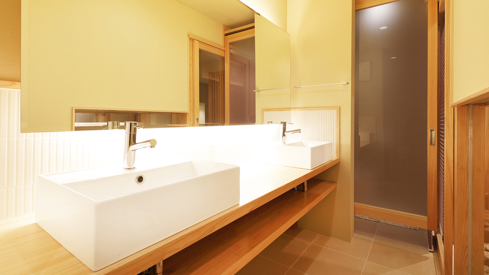 【禁煙】スイート　MOMIJI　半露天風呂付ツイン　63平米