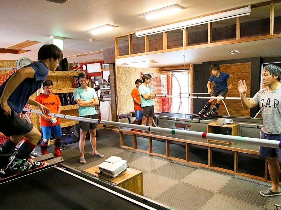 【リニューアル★】スカイテックスキー＆スノーボードシュミレーター30分トレーニングプラン＜2食付＞