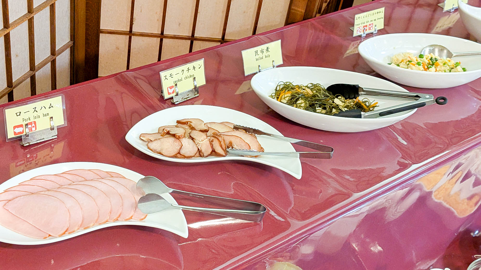 ・【朝食】バラエティーに富んだ豊富なメニューで皆さまをおもてなし致します