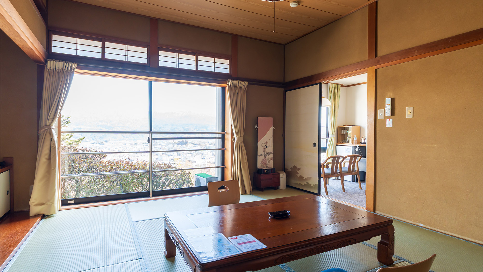 ◆【客室】E 106②