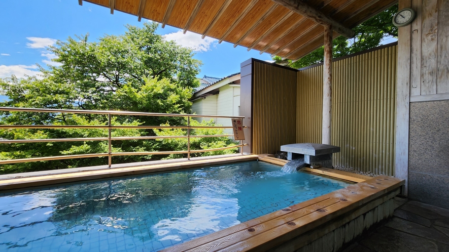 ★【空中露天風呂】　天気のよい日は時間を忘れる気持ちよさ！