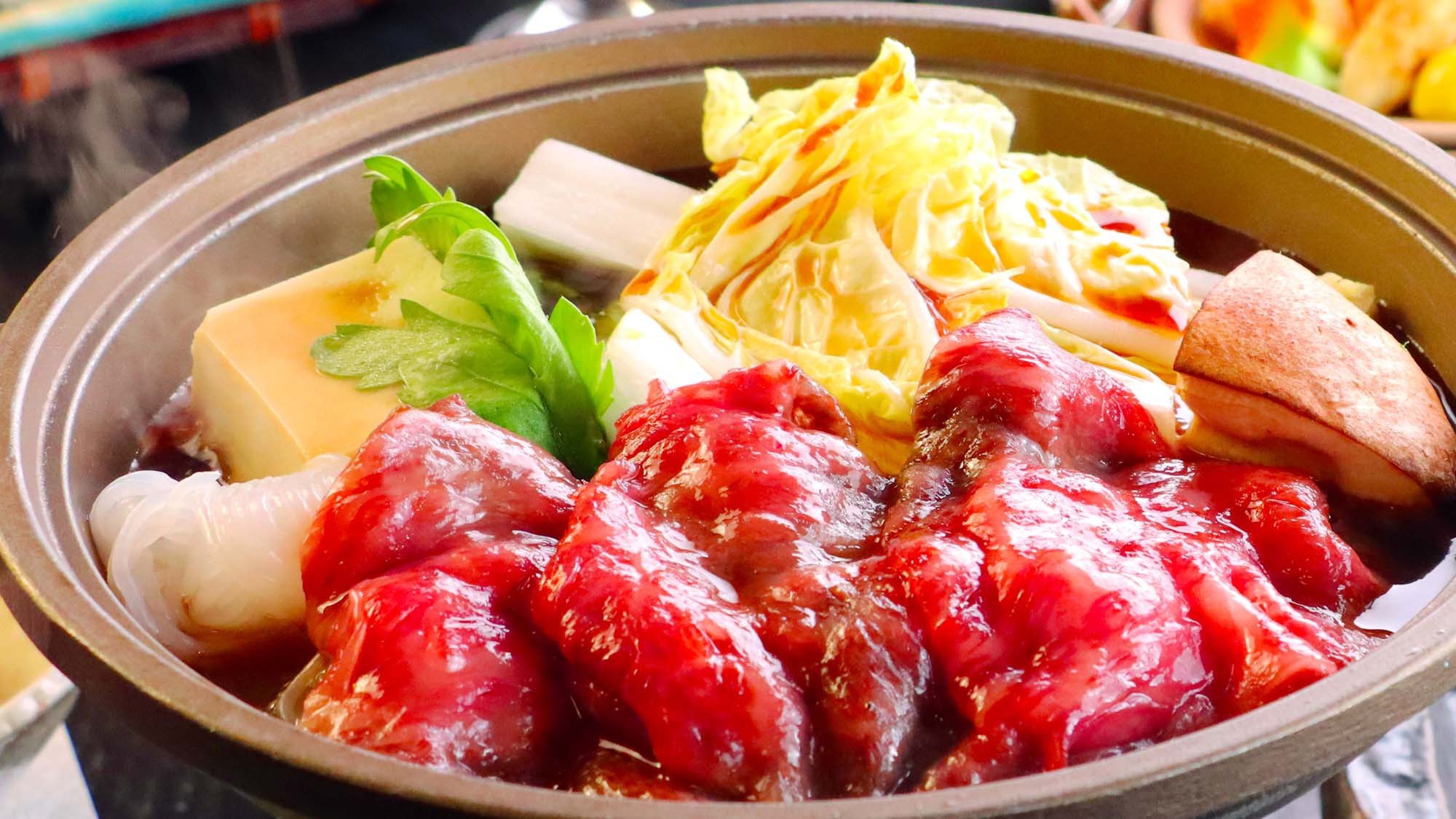 【冬季限定・すき焼き】【2食付】旬の食材と和牛すき焼きで贅沢なひととき♪