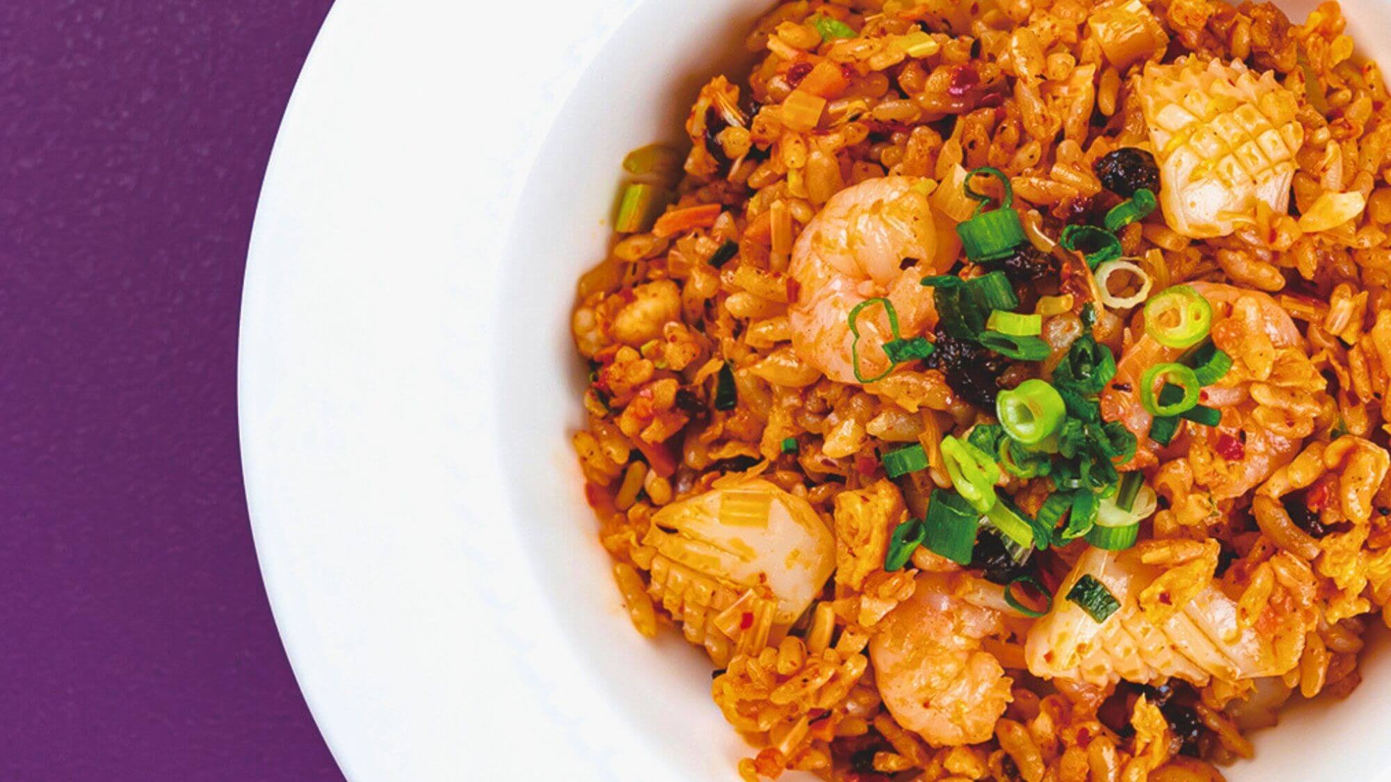  【夕食時＜飲み放題＞付】和洋中バイキングにアルコールもたっぷり満喫！ステーキも食べ放題！1泊2食