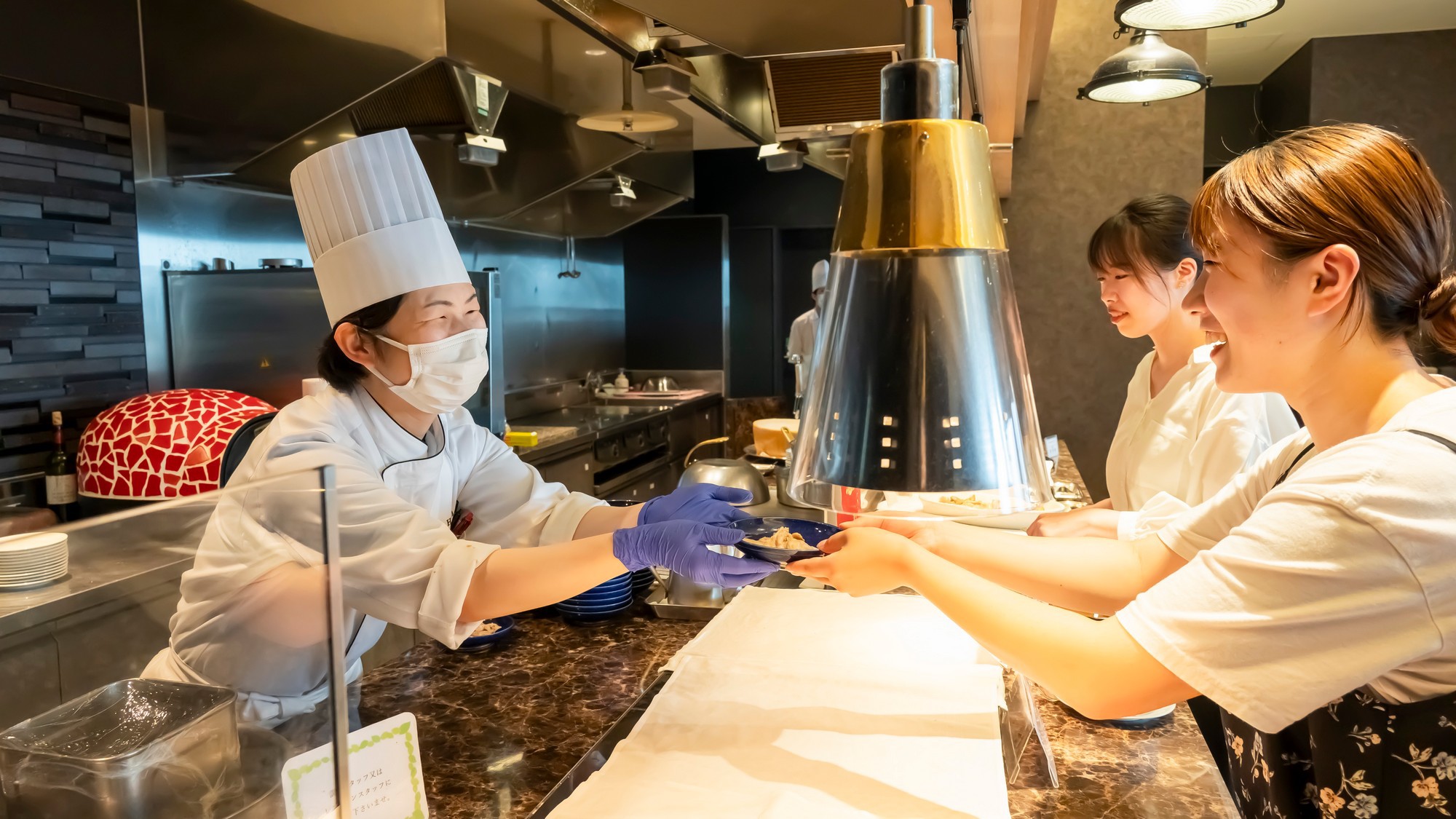 【春バイキング〇さき楽２８】ステーキ、鰆道明寺蒸し、豚の菜の花炒め　春香るグルメ満載！バイキング2食