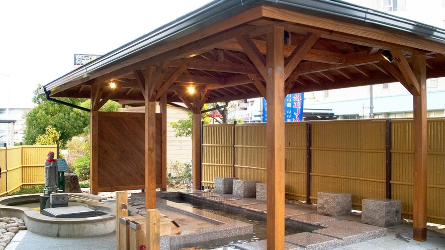 松江しんじ湖温泉駅　足湯