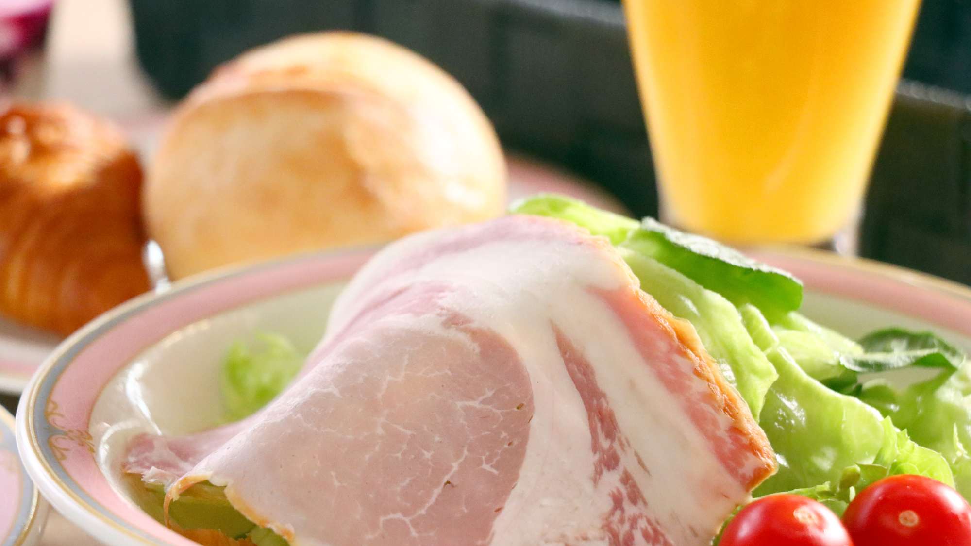 【朝食】清里ハムのサラダ