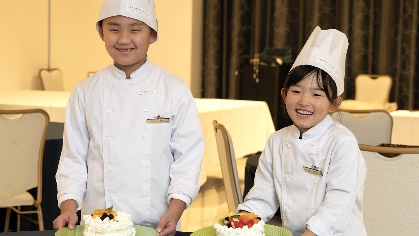 お子様20％OFF【キッズパティシエ体験】コックコート着用で世界にひとつのケーキ作りに挑戦　夕朝食付