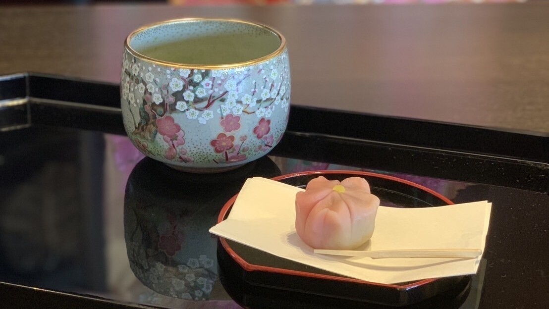 【お子様20％OFF】地域の方から学ぶ、茶道裏千家の抹茶体験付オールインクルーシブ