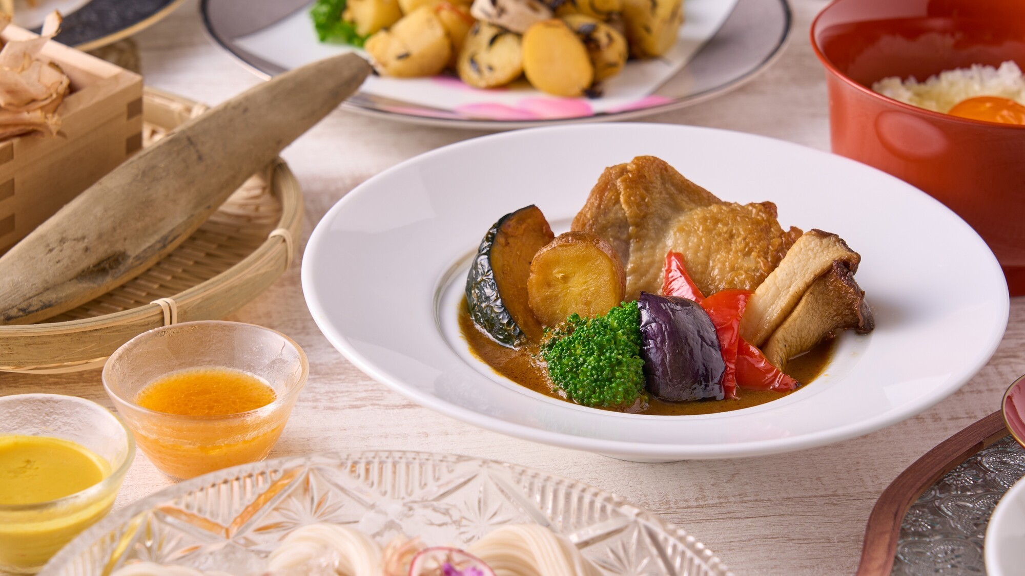 ■スープカレー　リッチ濃厚チキンと夏野菜