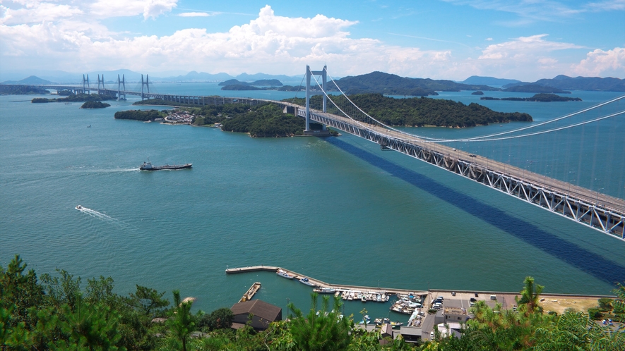 瀬戸大橋（鷲羽山からの眺め）