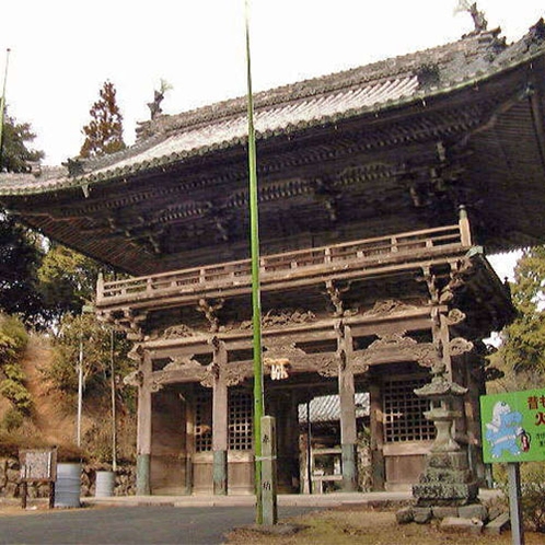 青峰山正福寺・大門