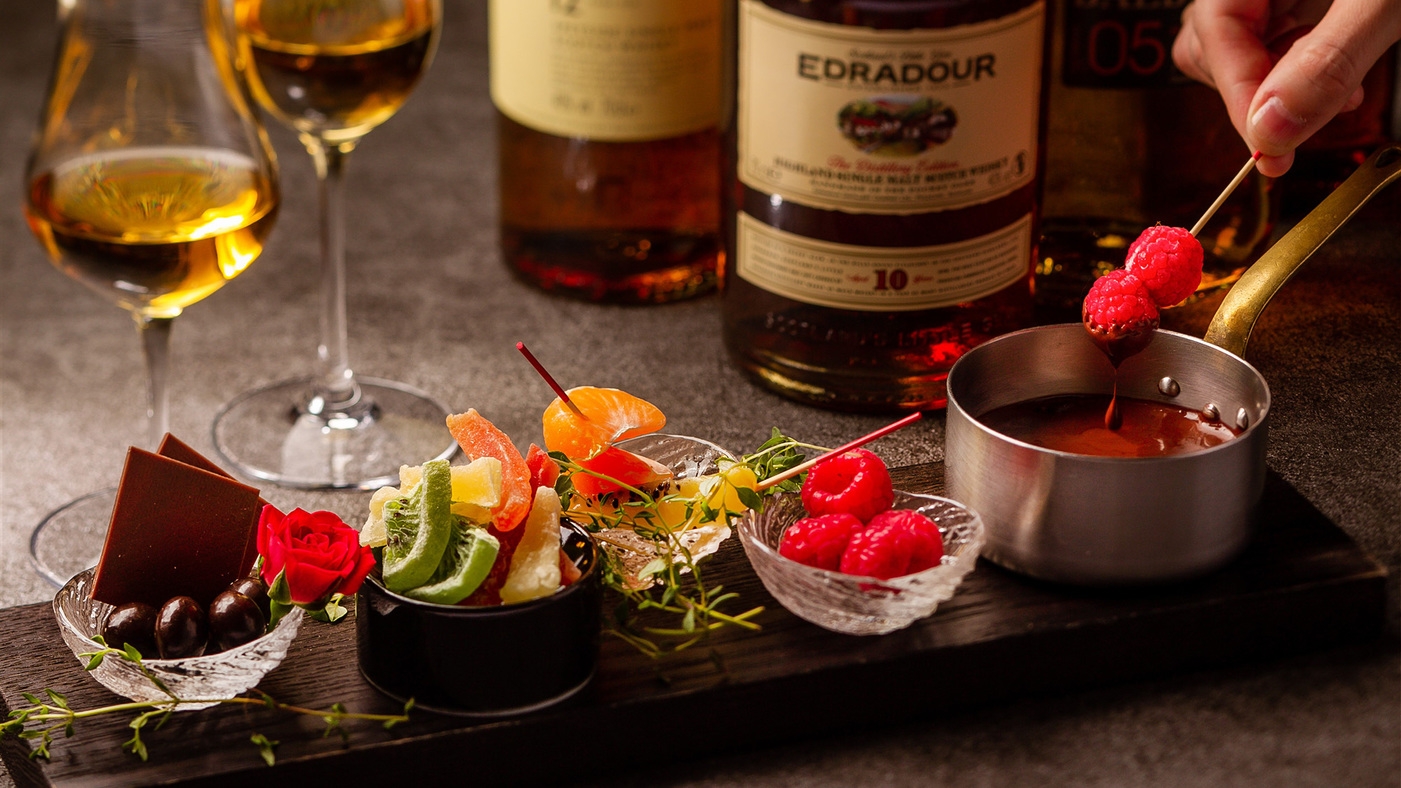 【バレンタイン】1日5組限定★最上階VIEW BARで楽しむMeltyチョコレートフォンデュ！※