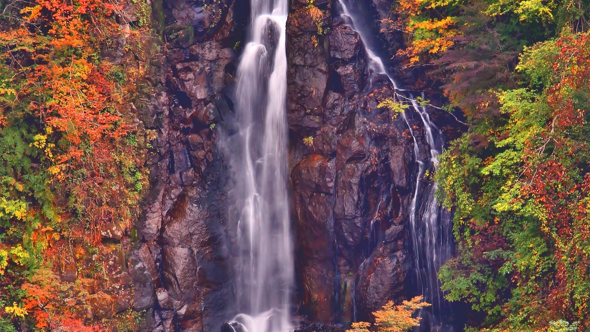 三階滝　車で約10分