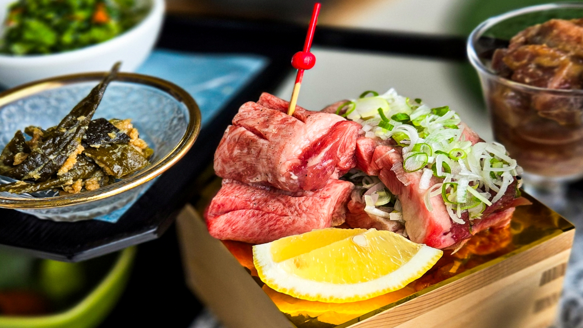 「牛タン」の３種盛りを堪能！(別料金)