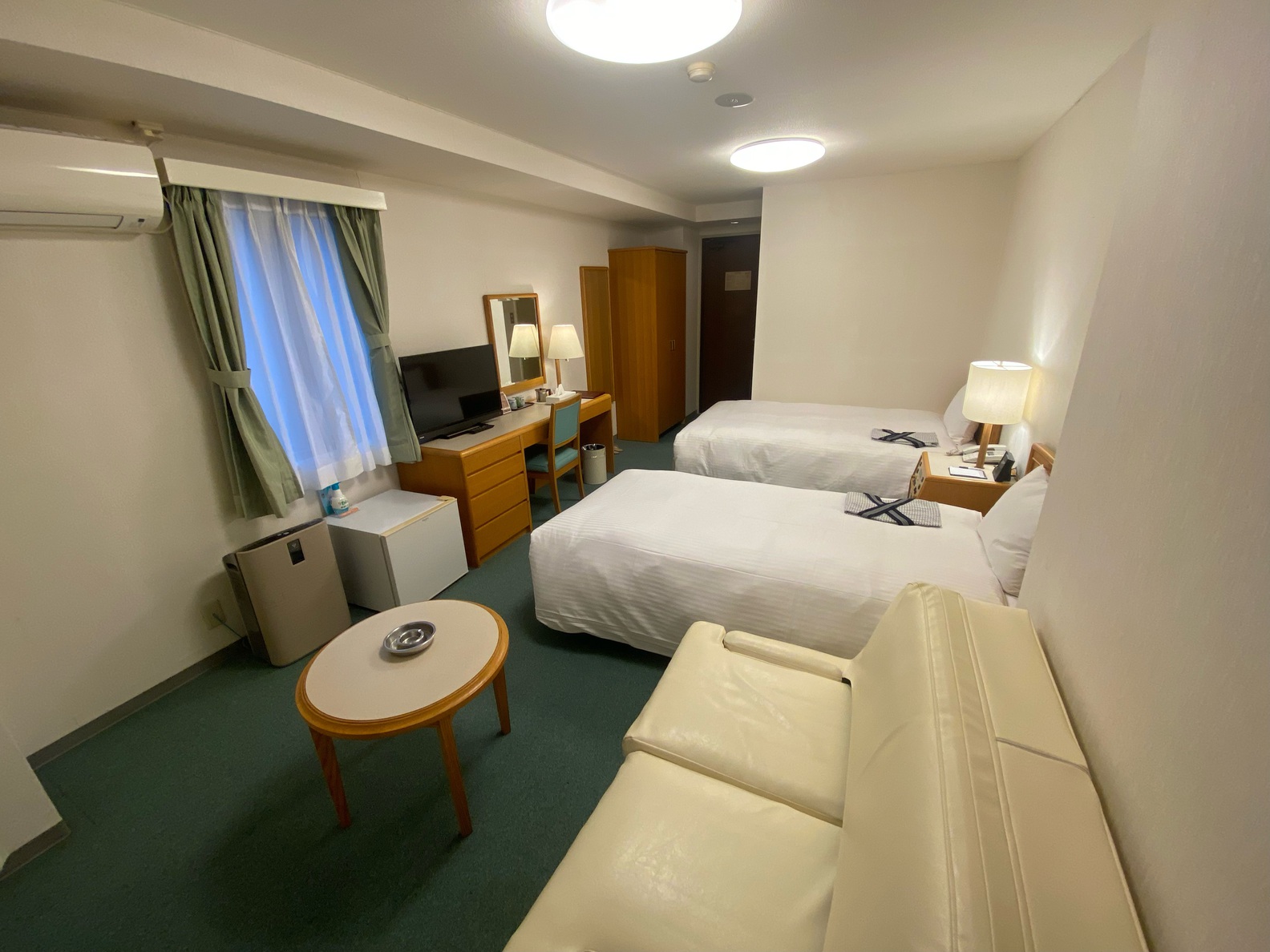 シモンズベッド・花粉対策除菌イオン！禁煙ツインＢ＋全室LAN