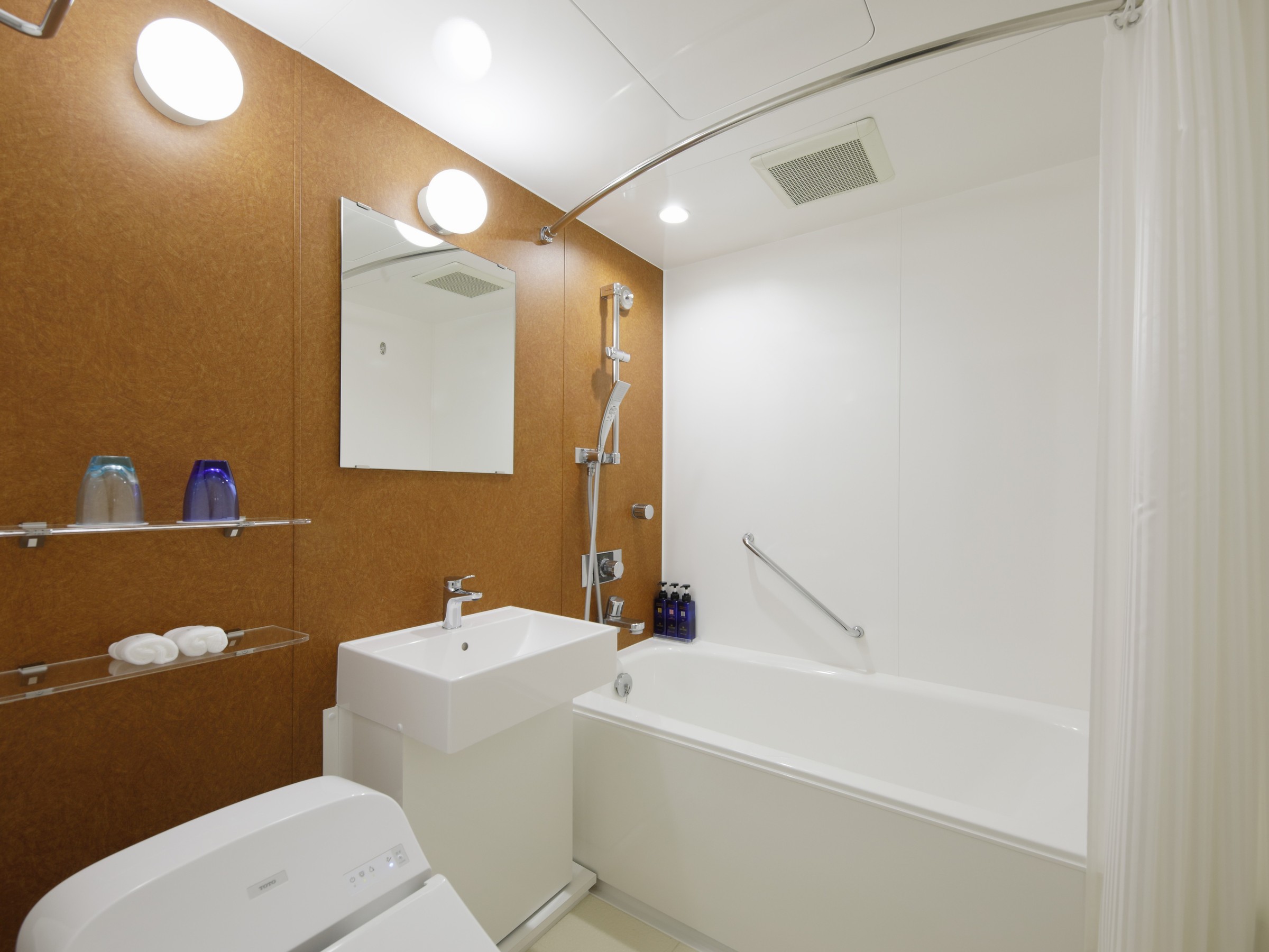 2020年1月 全室のユニットバスをリニューアルいたしました。