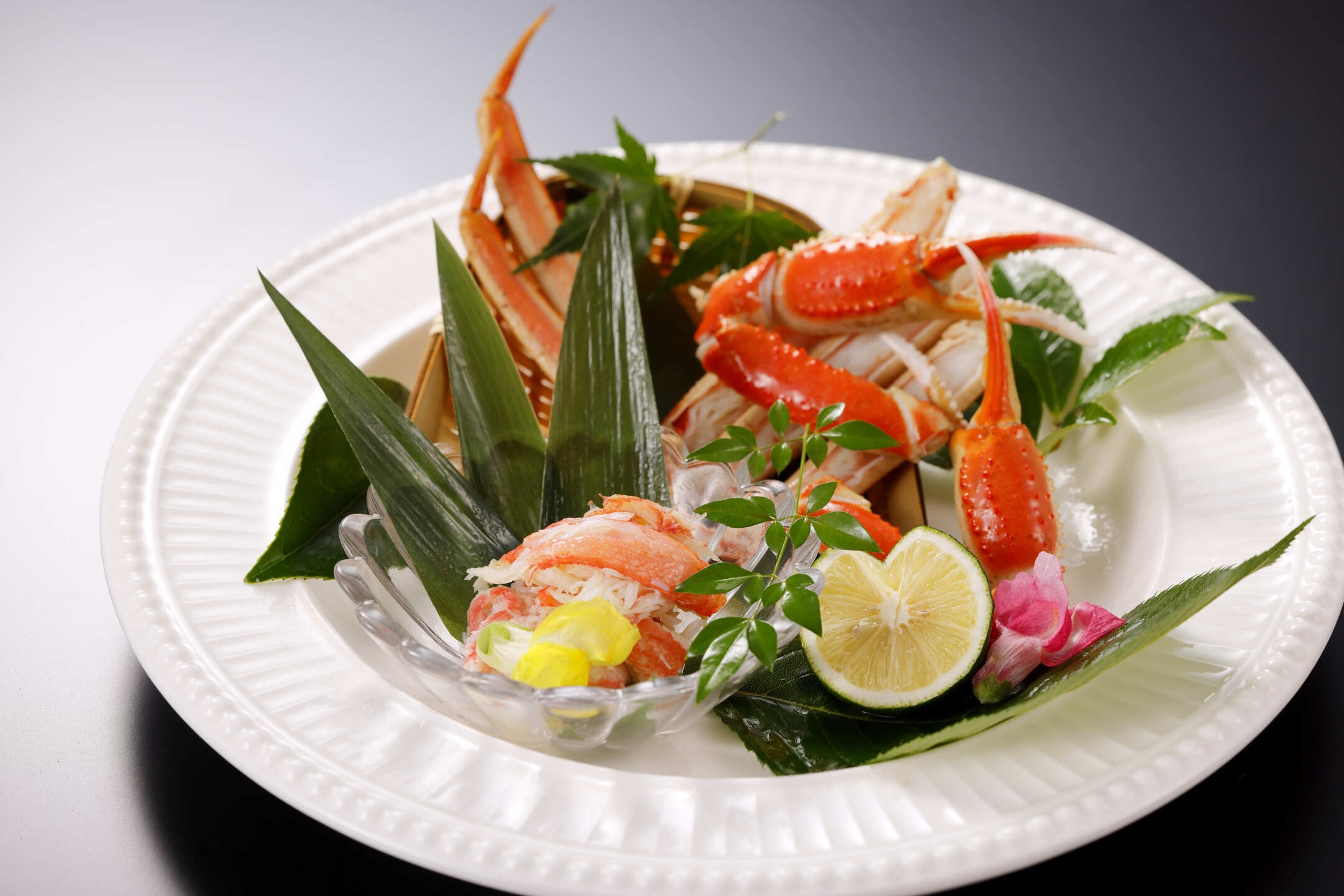【ご夕食17：30スタート】ずわい蟹会席〜カニ尽くし！で旬のおもてなし〜朝夕２食付　