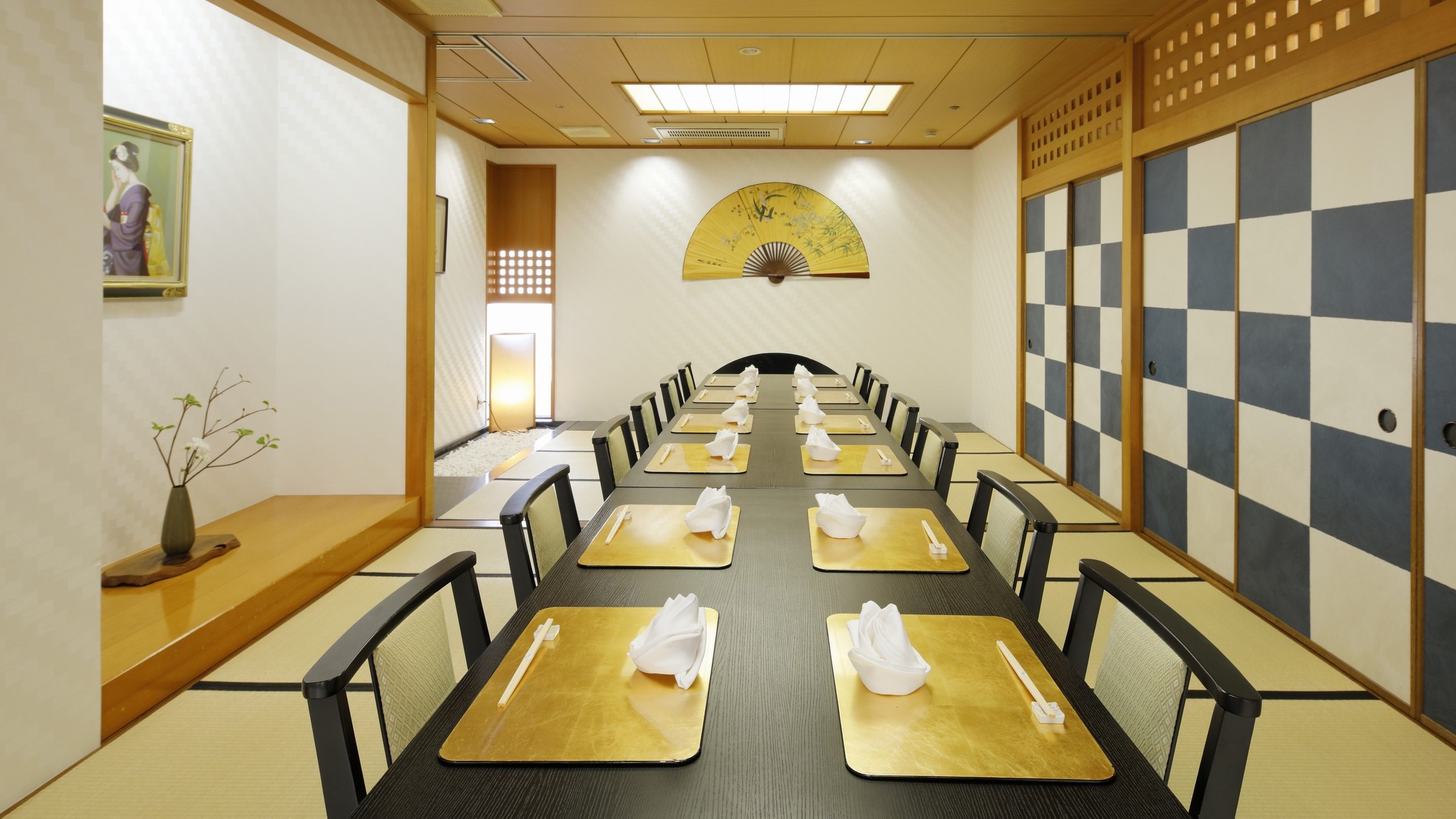 【加賀料理まほろば】　お座敷（最大12名様）　※ご予約制、別途来室料を頂戴いたします。