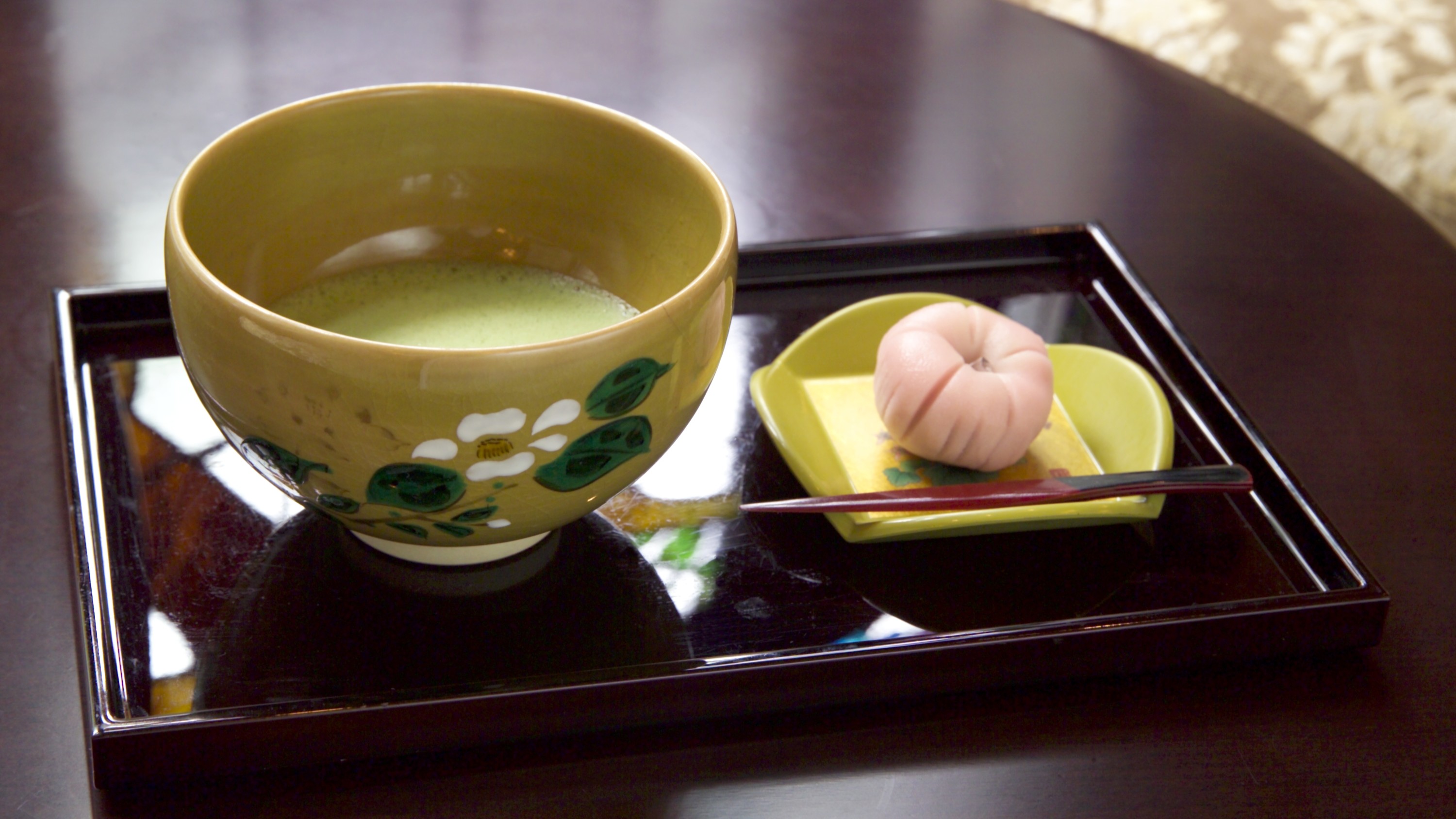 【ラウンジ】「吉はし」の和菓子が付いたいたお抹茶お抹茶お抹茶セット
