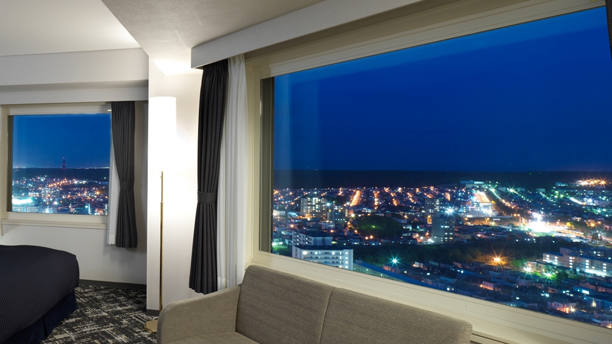 【札幌夜景旅】18階以上コーナー部屋で札幌の夜景を満喫！12時チェックアウトOK！
