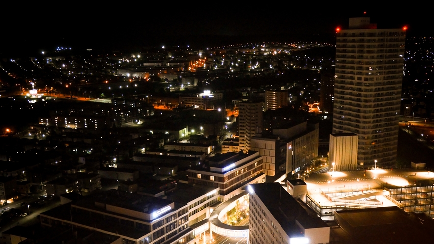 30階中華料理レストラン「仙雲」からの夜景（アクティブリンク～空中歩廊）