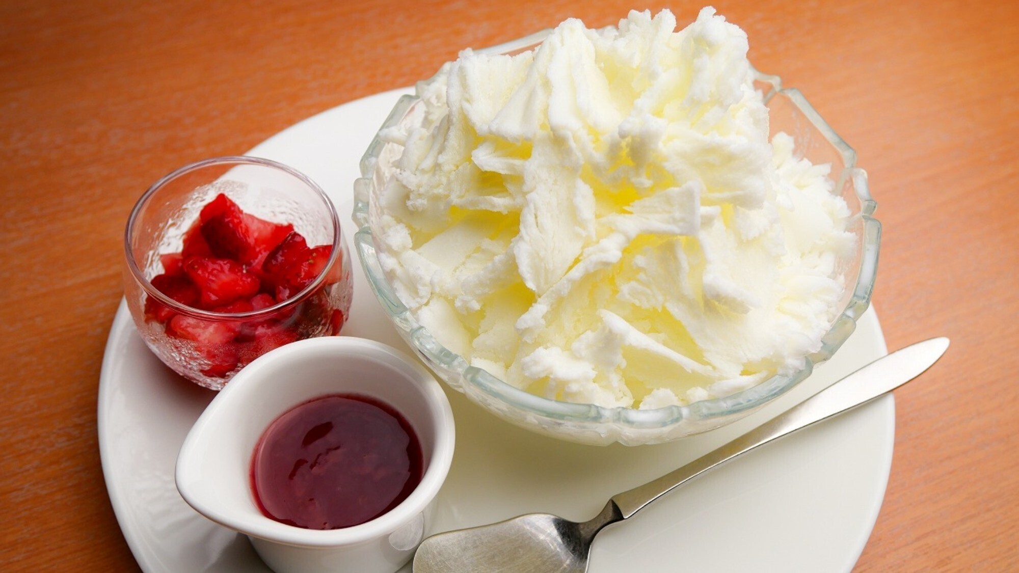 地下１階「スパ・アルパ」内スパラウンジ～ミルクかき氷～