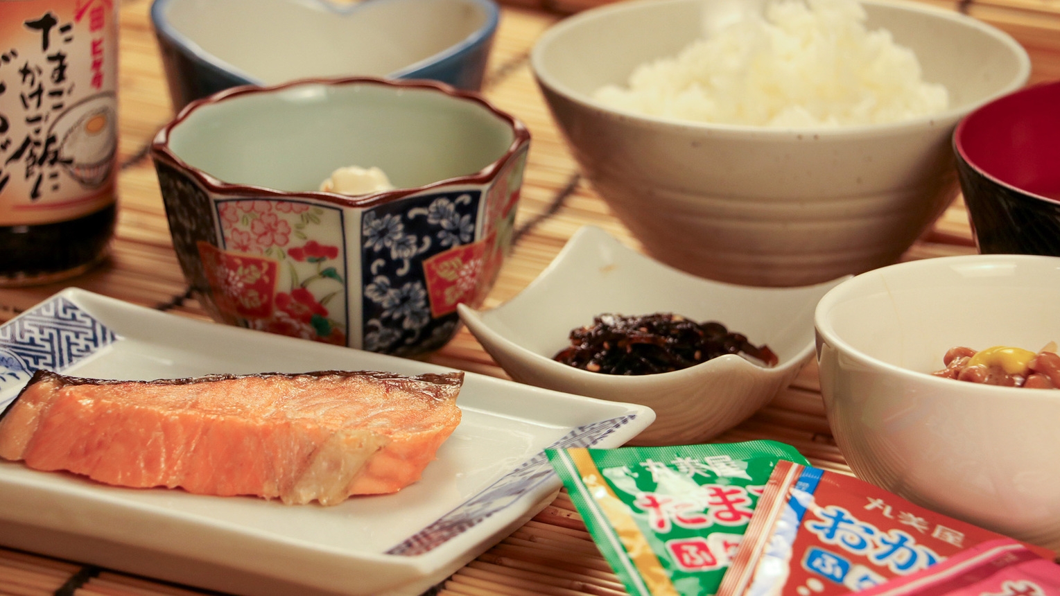 【エコ連泊★2食付】2連泊以上でお得に泊まれる♪日替わり和定食を楽しむ＜Wi−Fi完備＞