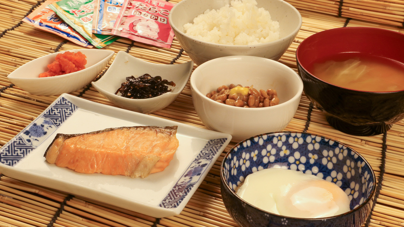 【エコ連泊★朝食付】2連泊以上でお得に泊まる♪朝は連泊でも飽きない日替わり和朝食＜Wi−Fi完備＞
