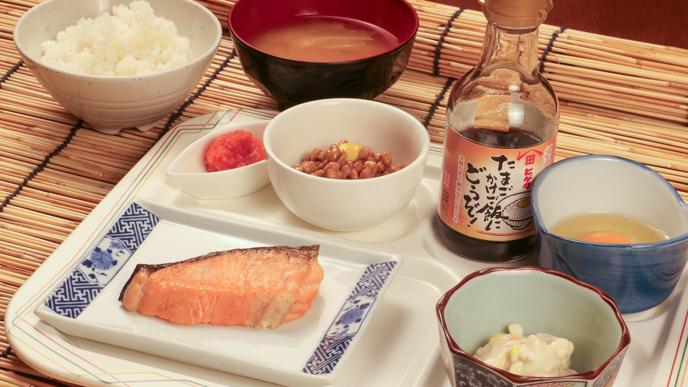 【朝食付き】夜は自由に朝はしっかりと★ホッと落ち着く和朝食が人気♪＜Wi−Fi完備＞