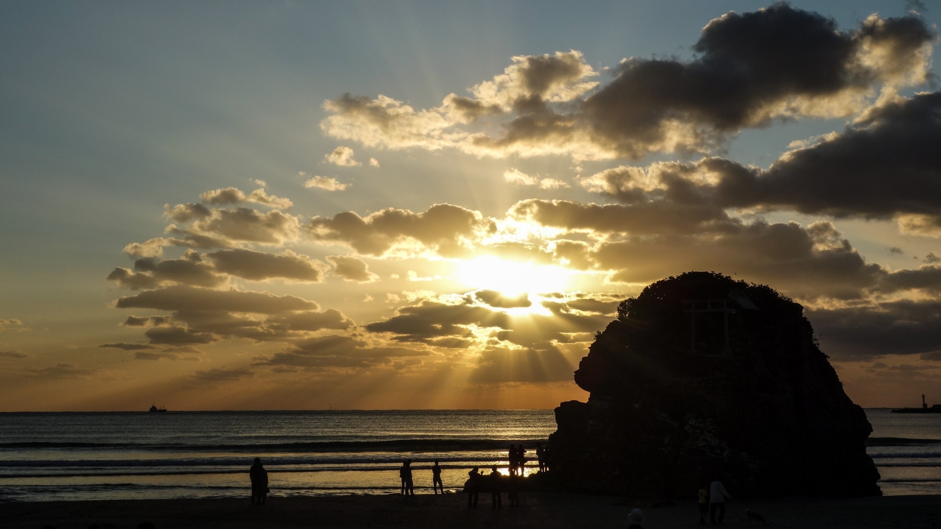 稲佐の浜