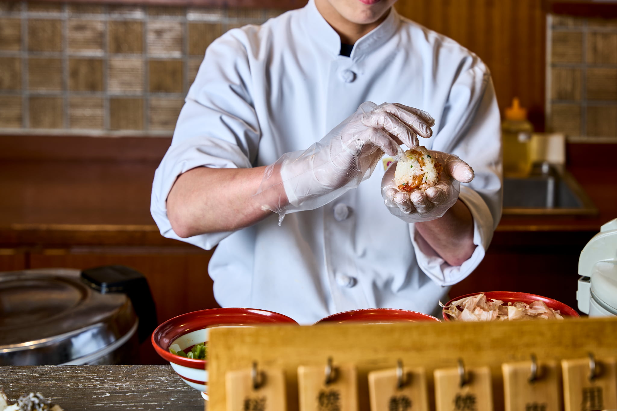 朝食での出来立ておにぎり