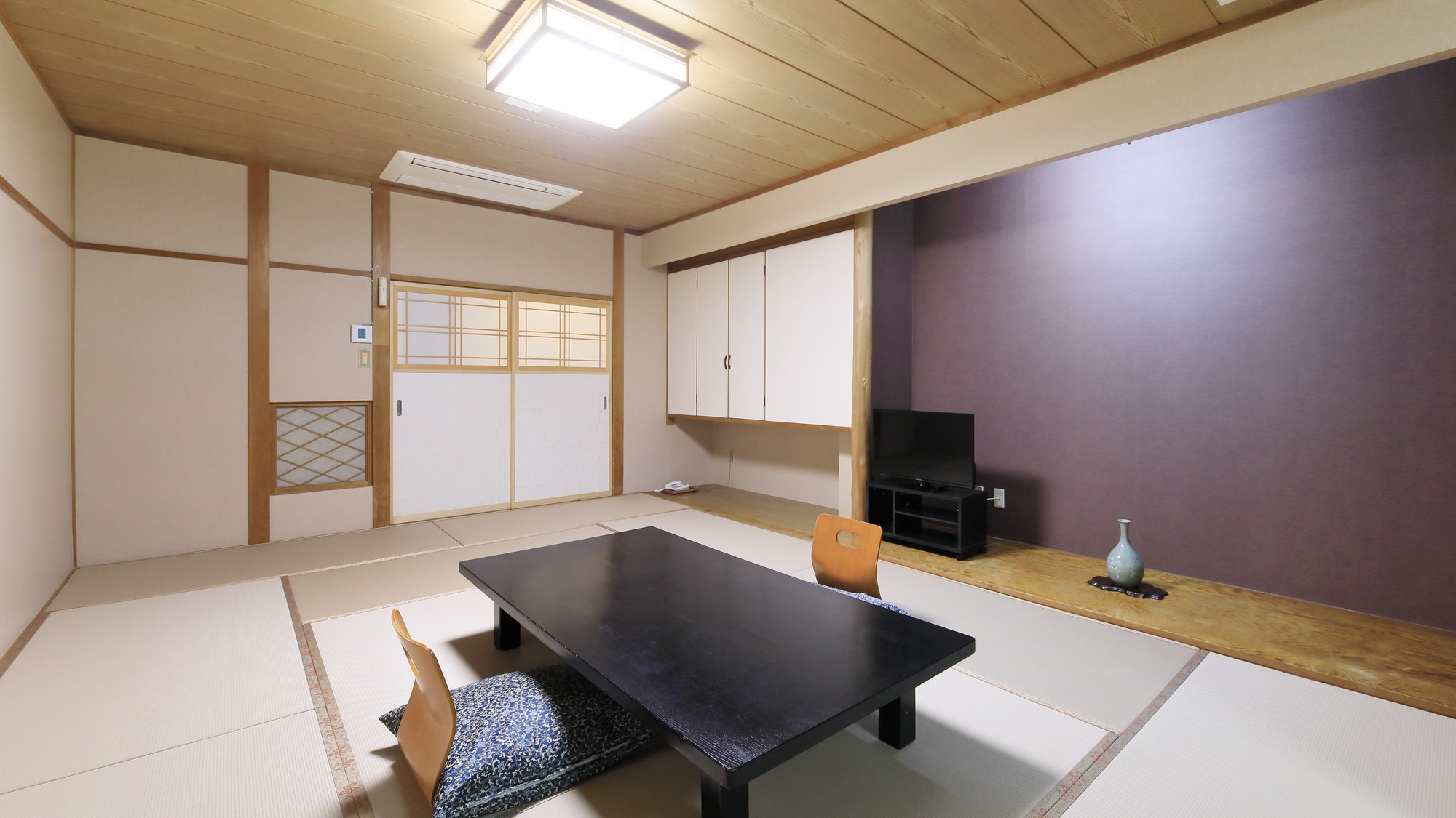 【ホテル茜】通常和室（12畳＋広縁） (1)