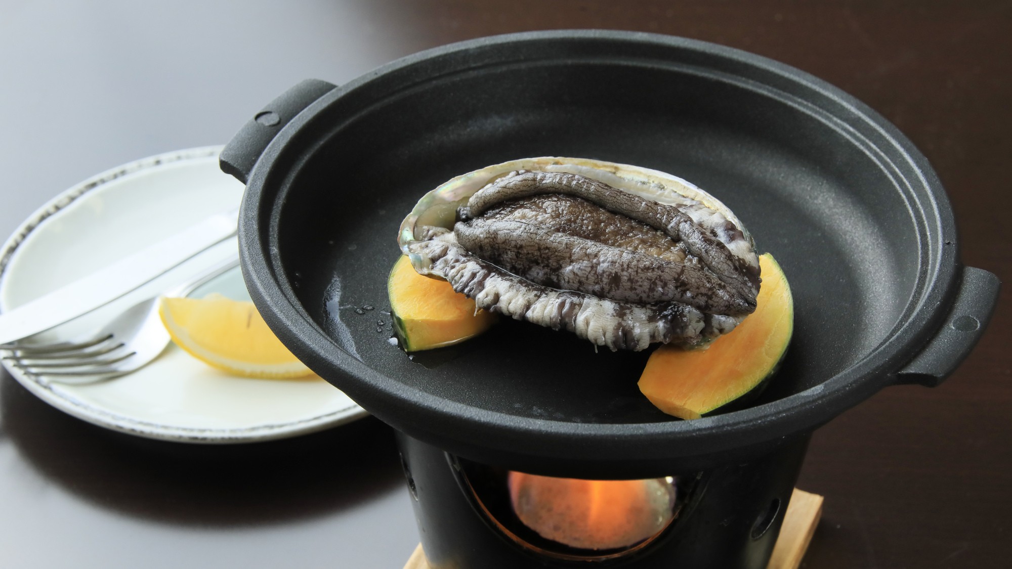 【ホテル茜】アワビ陶板焼き (2)