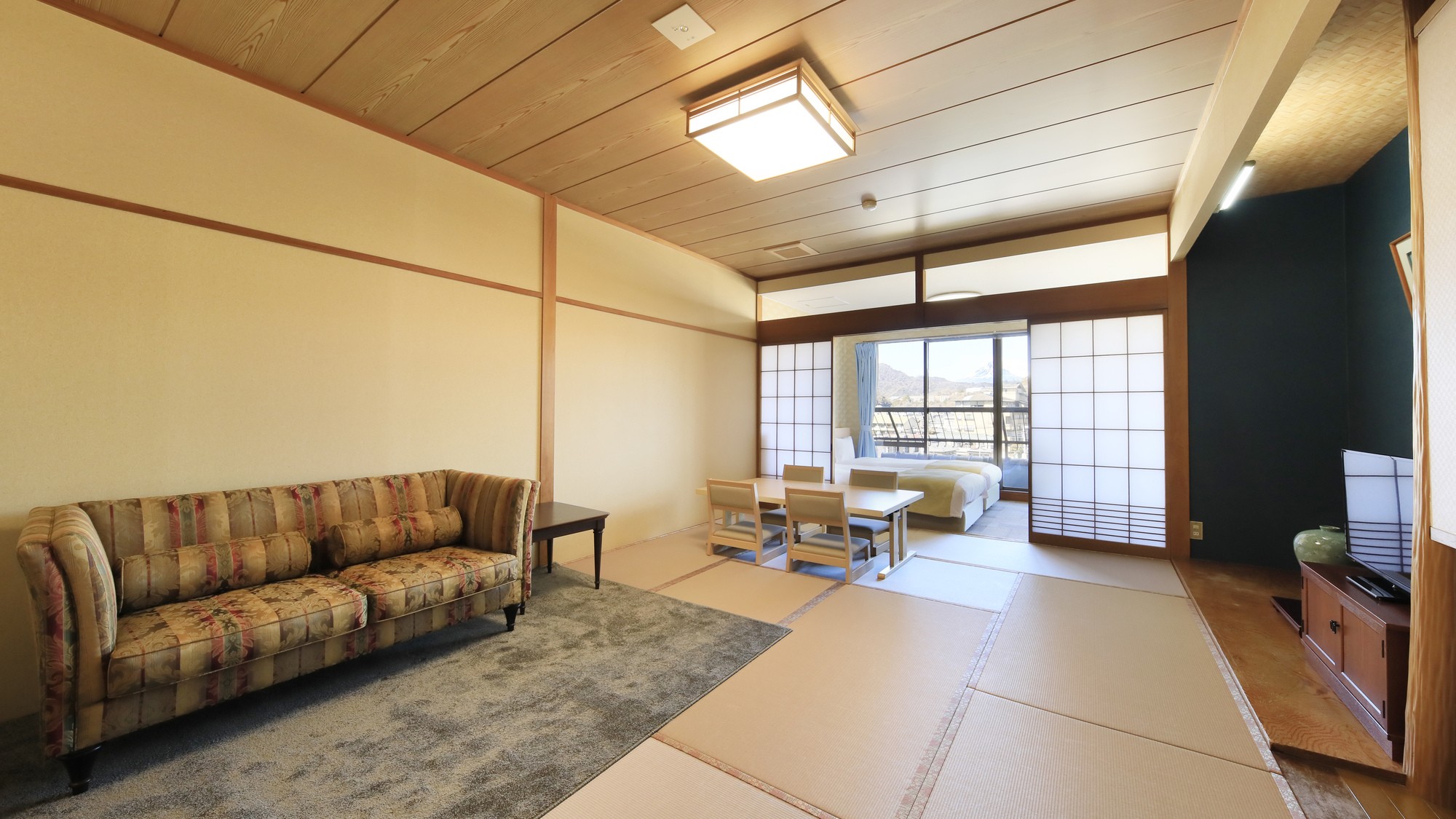 【ホテル茜】富士山側和室ツイン（12畳＋広縁） (4)