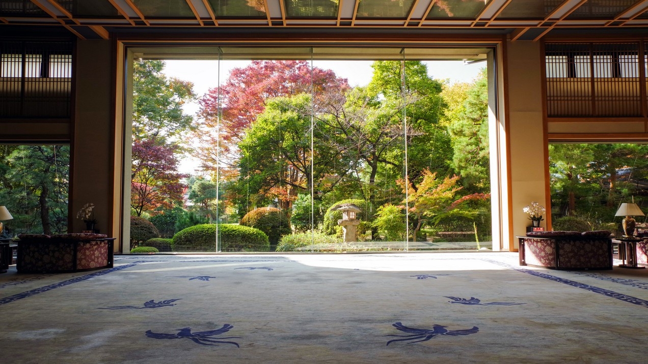 【秋旅｜平日限定】紅葉と軽めのお食事を愉しむ秋の甲州旅●甲州牛＆ワイン豚のしゃぶしゃぶ会席（2食付）