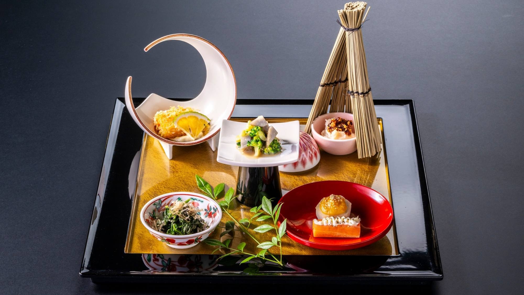 【グレードアップ】甲州牛溶岩石焼ほか最上グレードの料理を愉しむ常磐ステイ〜四季の篝火膳／個室会場食