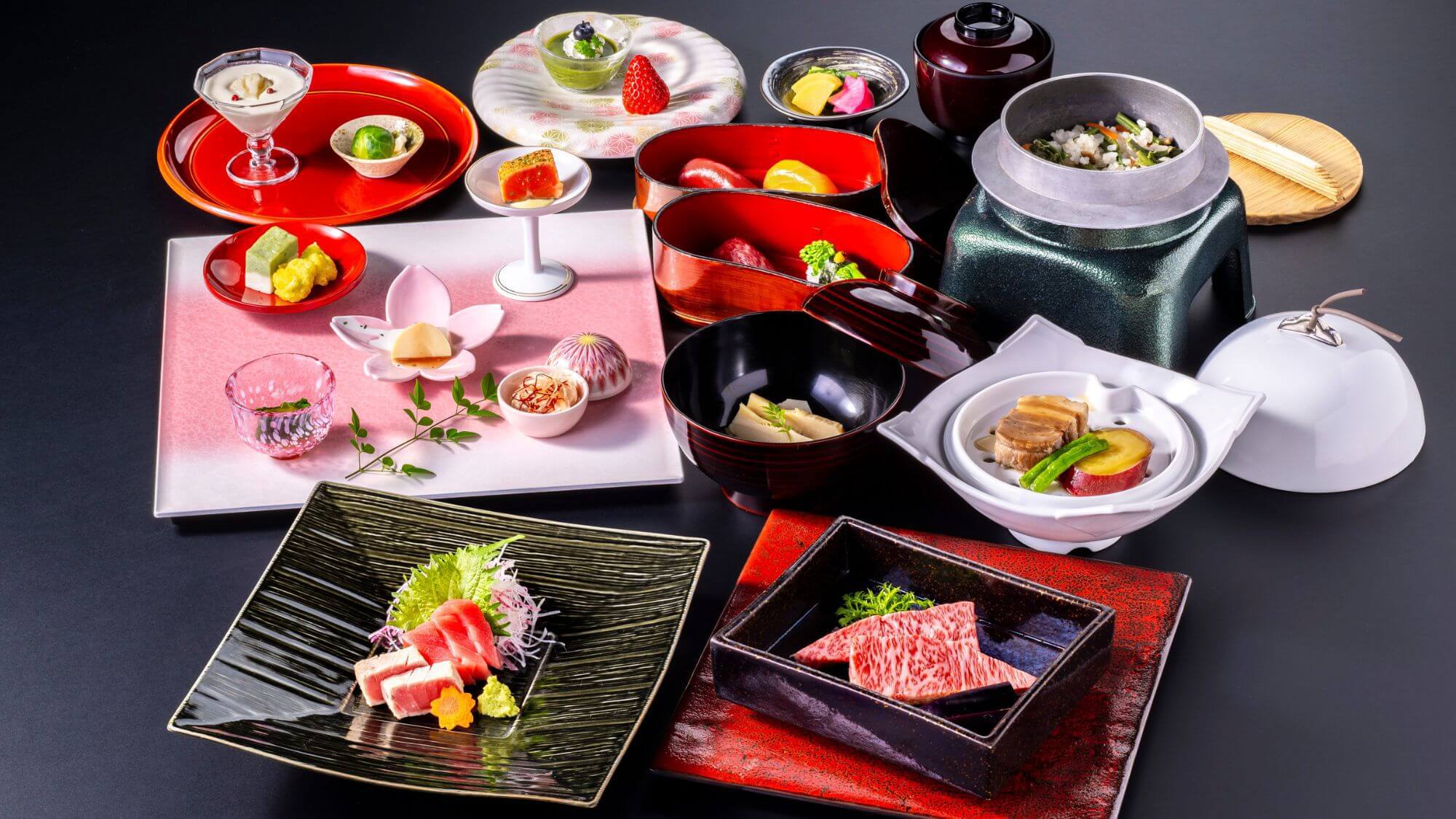 【常磐プレミアム：個室会場食】甲州牛溶岩石焼ほか最上グレードの料理を愉しむ常磐ステイ〜四季の篝火膳