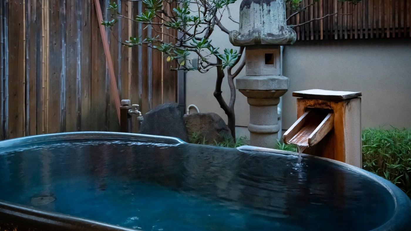 【LUXDAYSセール】贅を極めた特別会席を部屋食で。露天風呂付き客室〜ロイヤルSTAY〜