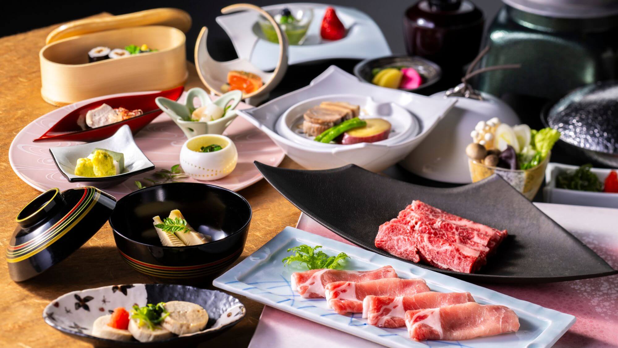【春のシンプルプラン】甲府を代表する2大ブランド肉、甲州牛とワイントンのしゃぶしゃぶをご堪能ください