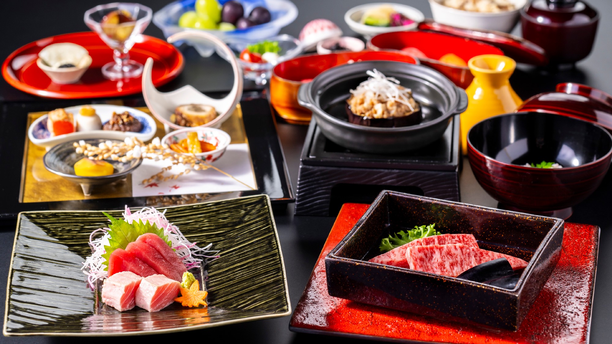 【秋の篝火膳】旬の海山の幸を盛り込み、素材からこだわった会席