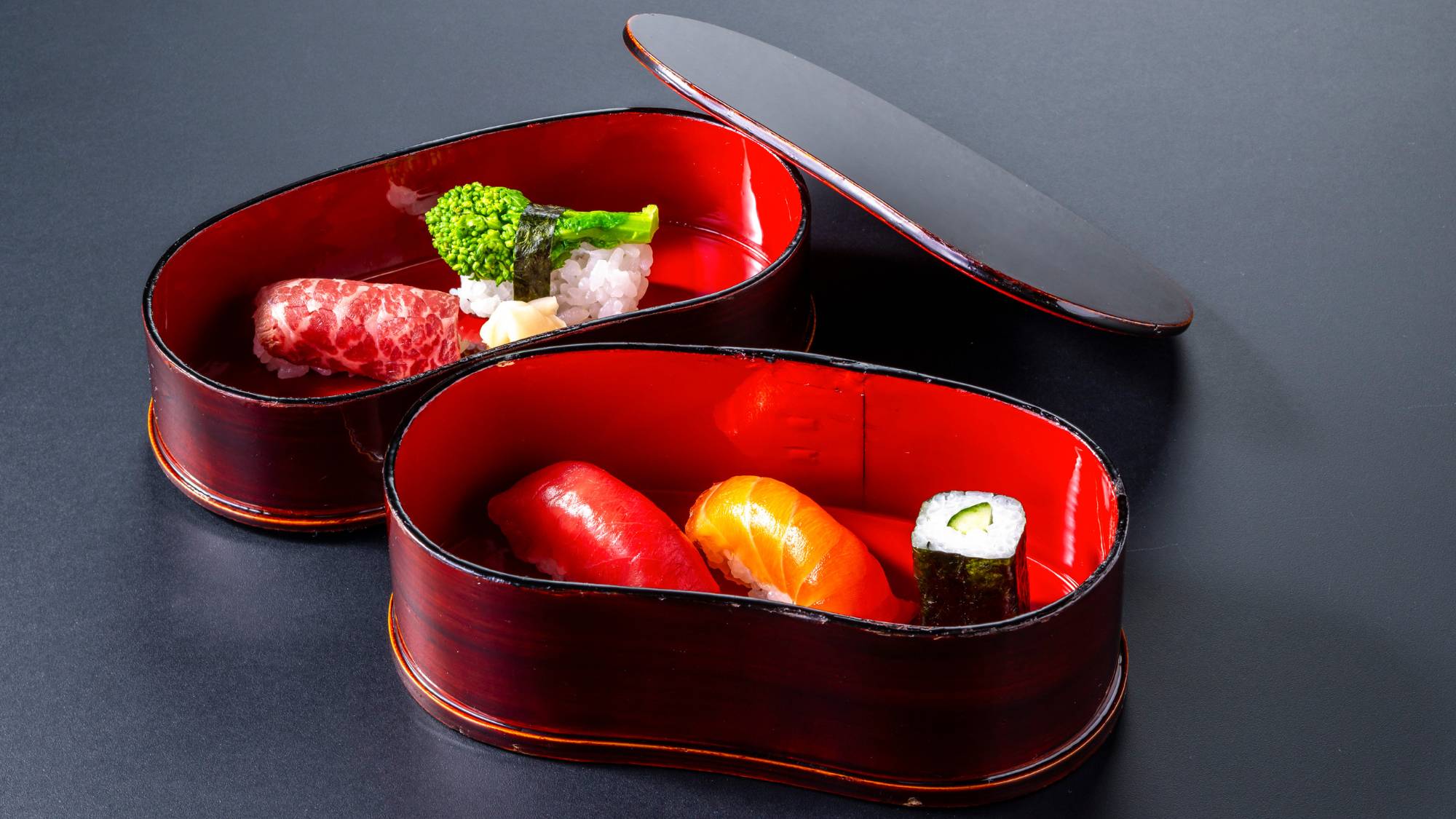 【2026春の篝火膳】甲州牛・日本近海産生本マグロ・季節の変わり寿司の三種の握り