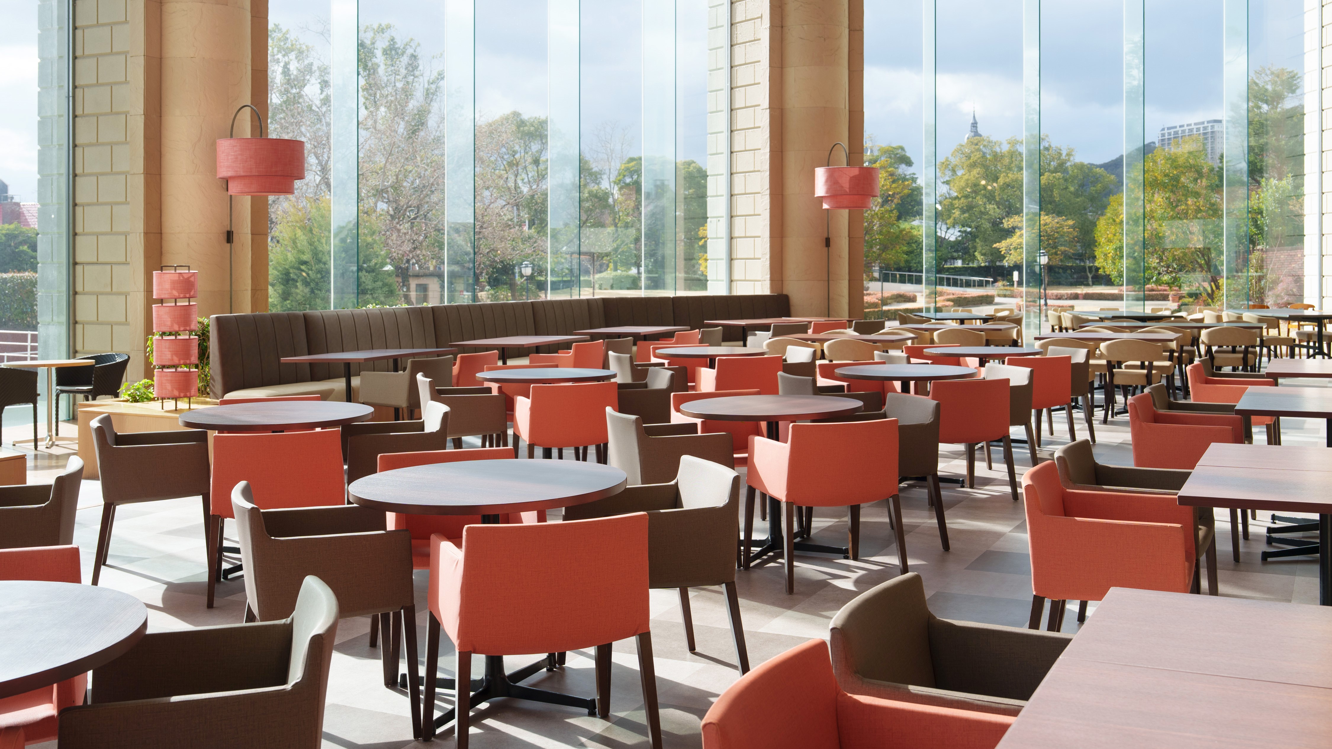 カフェテラス「カメリア」店内イメージ