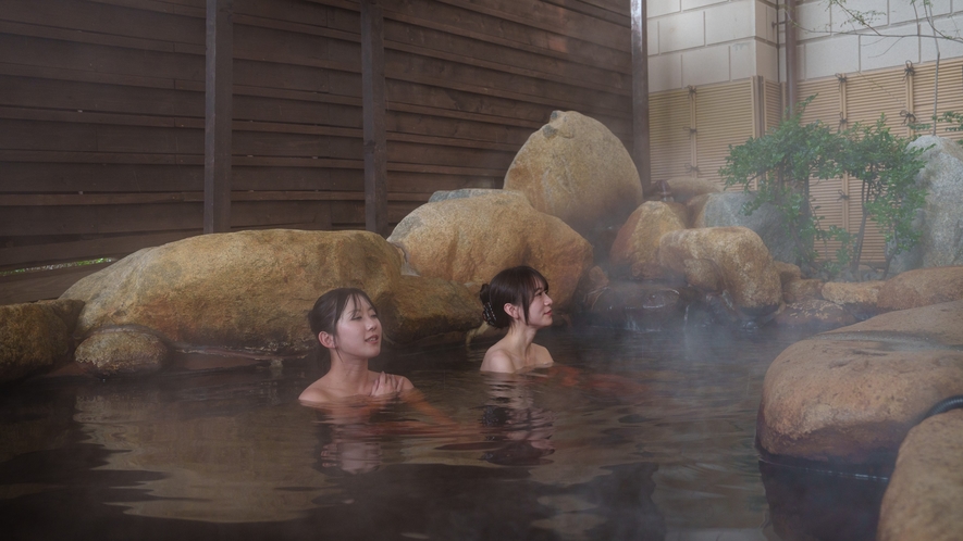 天然温泉「琴乃湯」(加温)の露天風呂イメージ