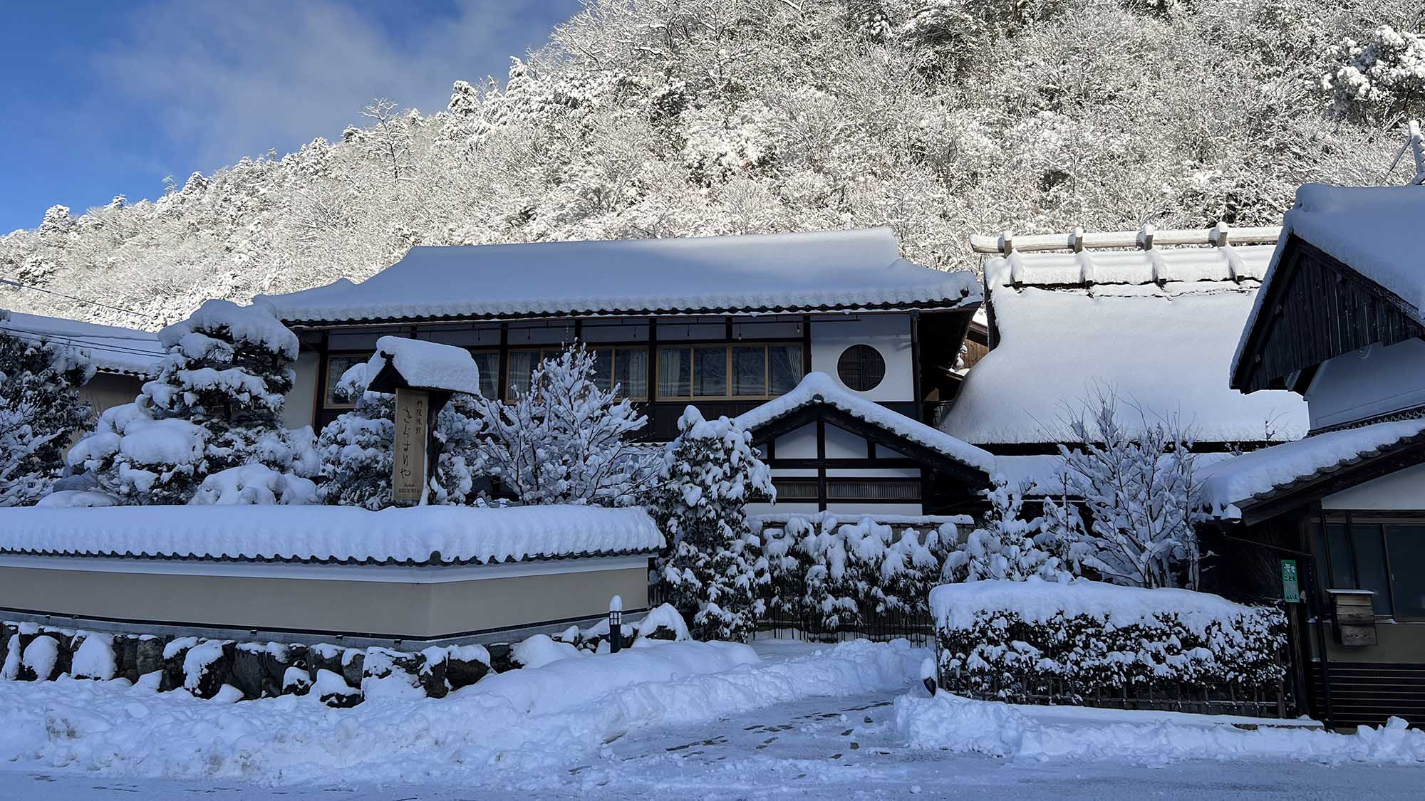 ・辺り一面の雪景色。都会では味わえない静かな時間を満喫