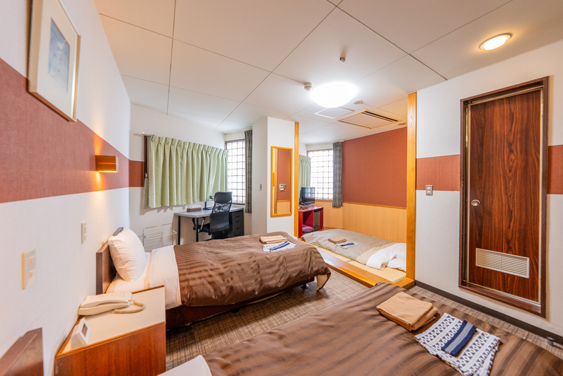 和洋室トリプル（禁煙）