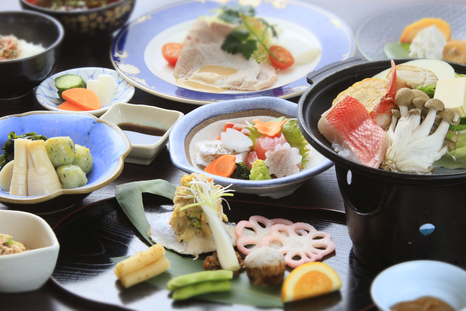 【基本／創作会席】料理長が厳選した食材の伊豆のグルメを堪能できる夕朝食